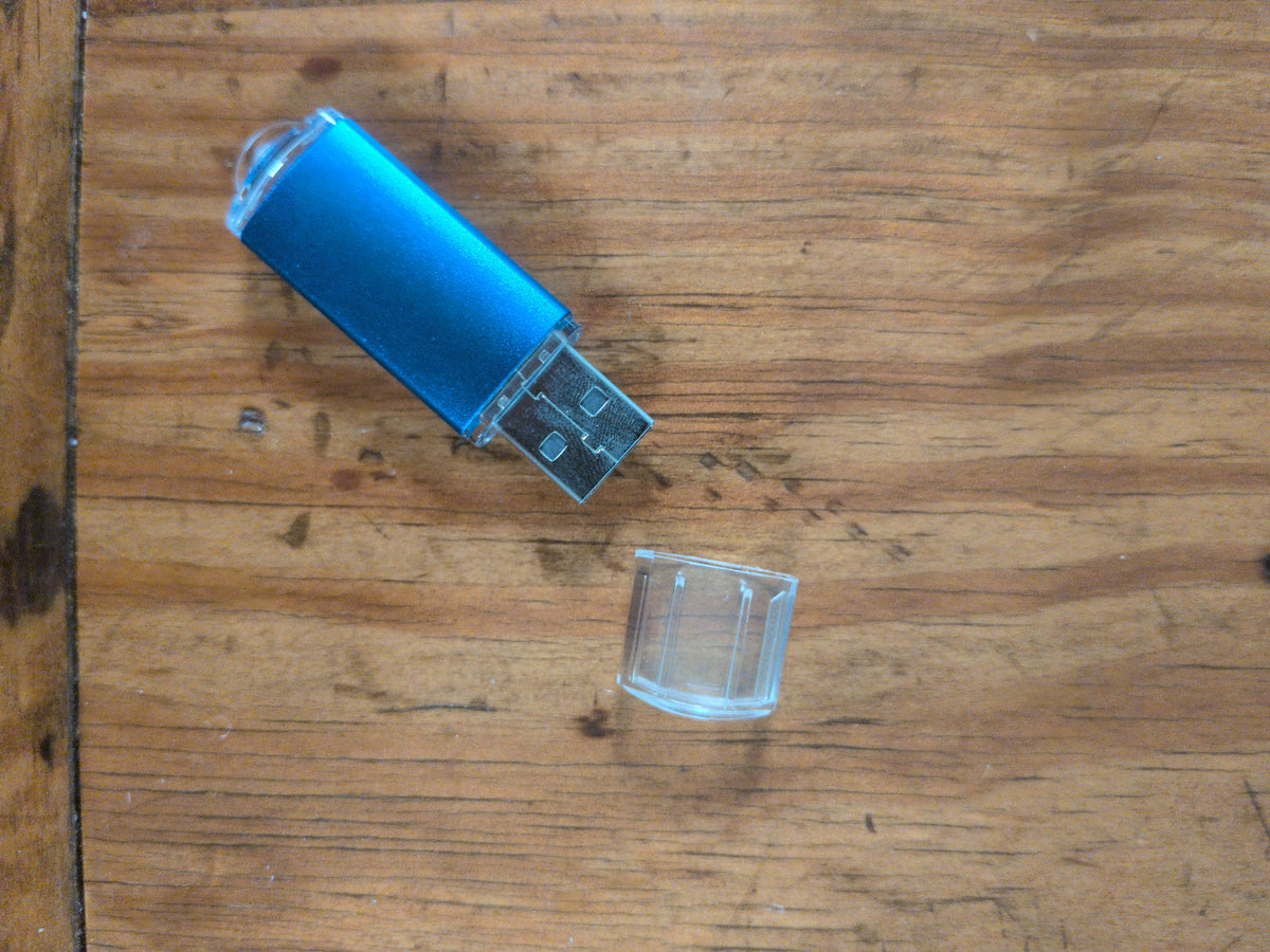 Blue 32gb USB Flash Drive